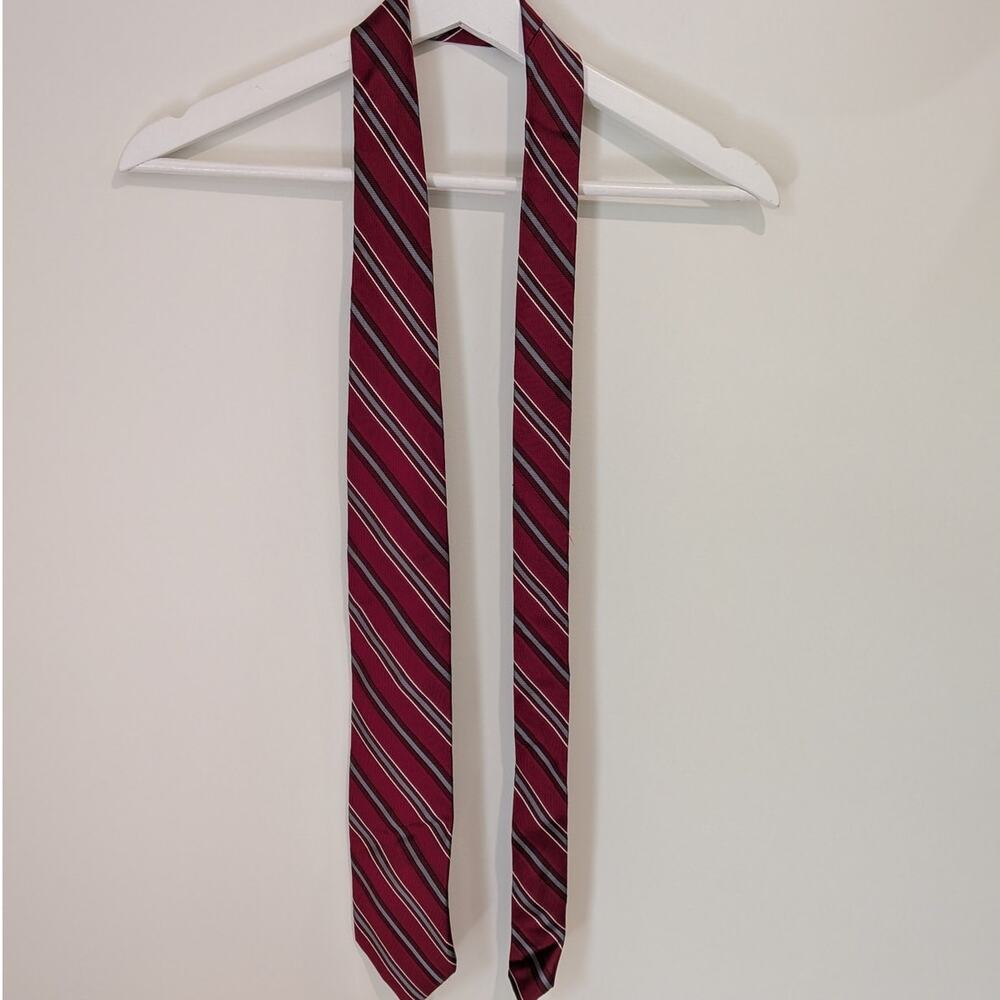 Jos A. Bank Silk Classic Burgandy/Gray/White Stripe Tie Formal Preppy Ivy